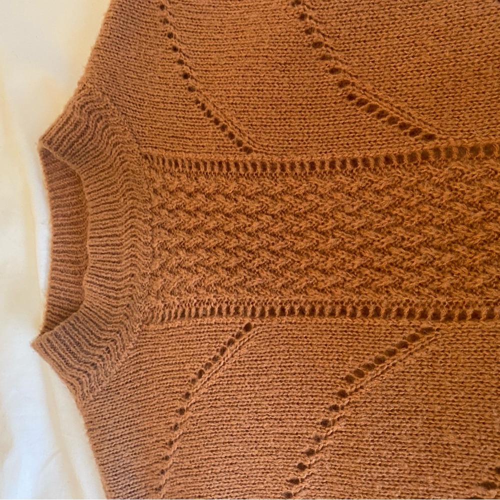 Rust color lightweight sweater xsmall